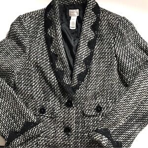 Emma James Black and White Woven Blazer